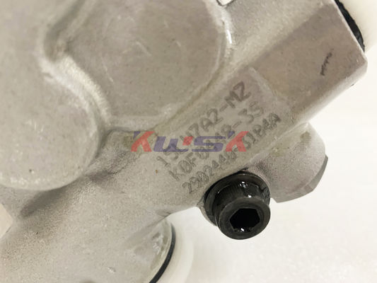 SH350-5 Sumitomo Zahnradpumpe 2902440-3184A  Hydraulic Pump K3v180